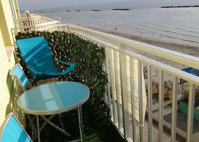 Giovanni In Romantic Adria On The Beach 리도 디 폼포사